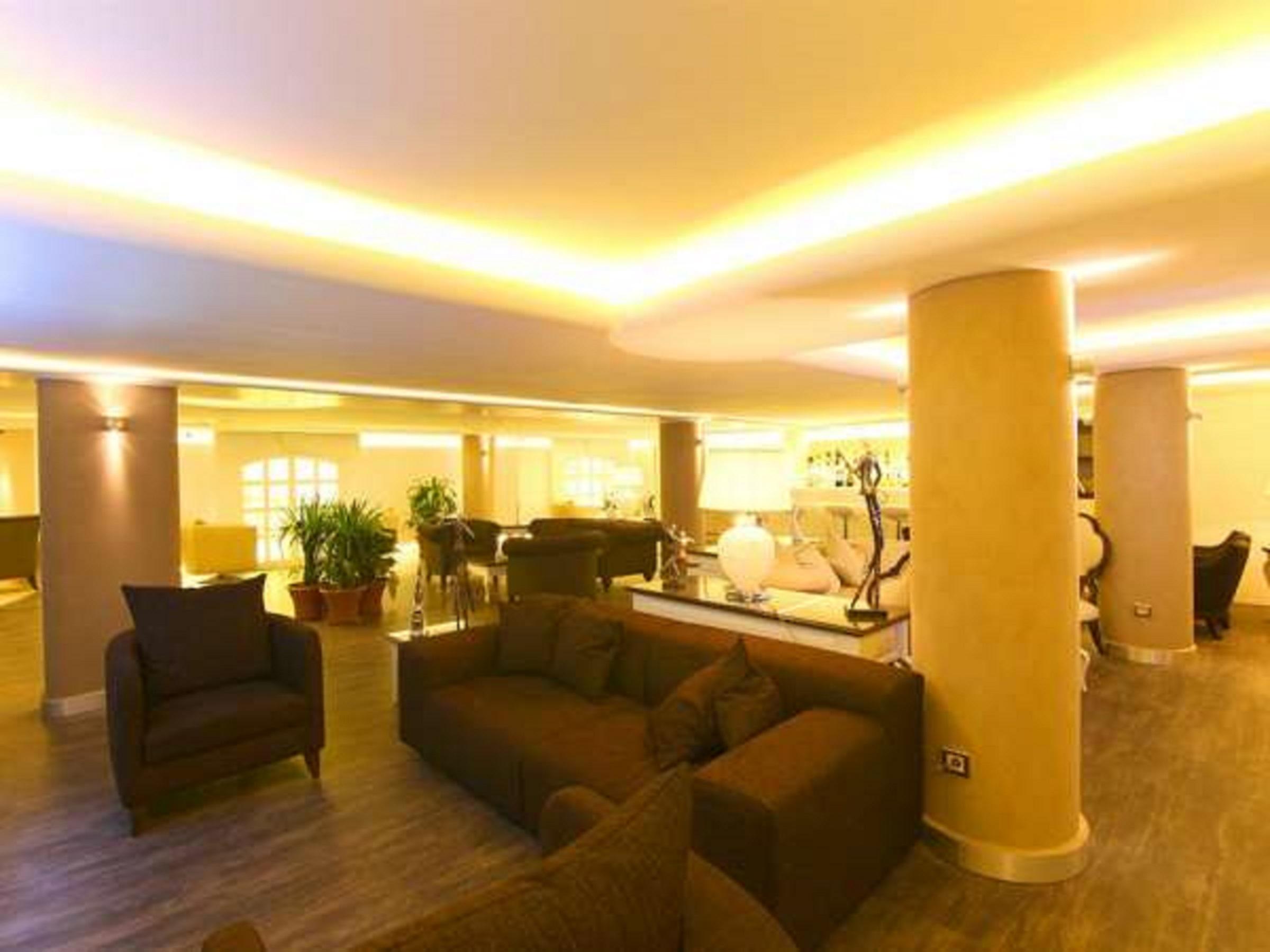 Monaco Hotel イスタンブール エクステリア 写真