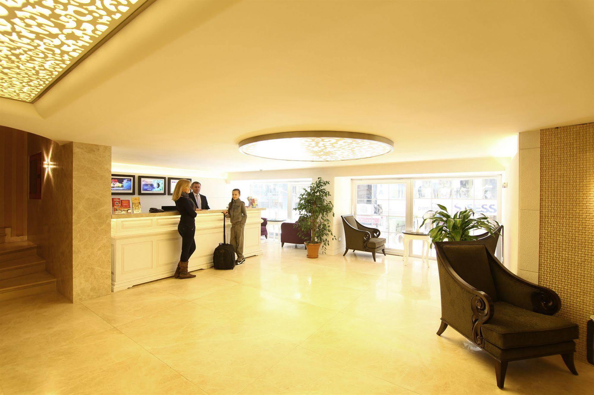 Monaco Hotel イスタンブール エクステリア 写真