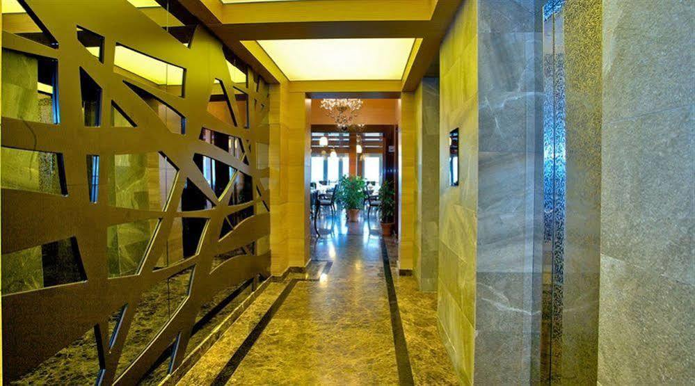 Monaco Hotel イスタンブール エクステリア 写真